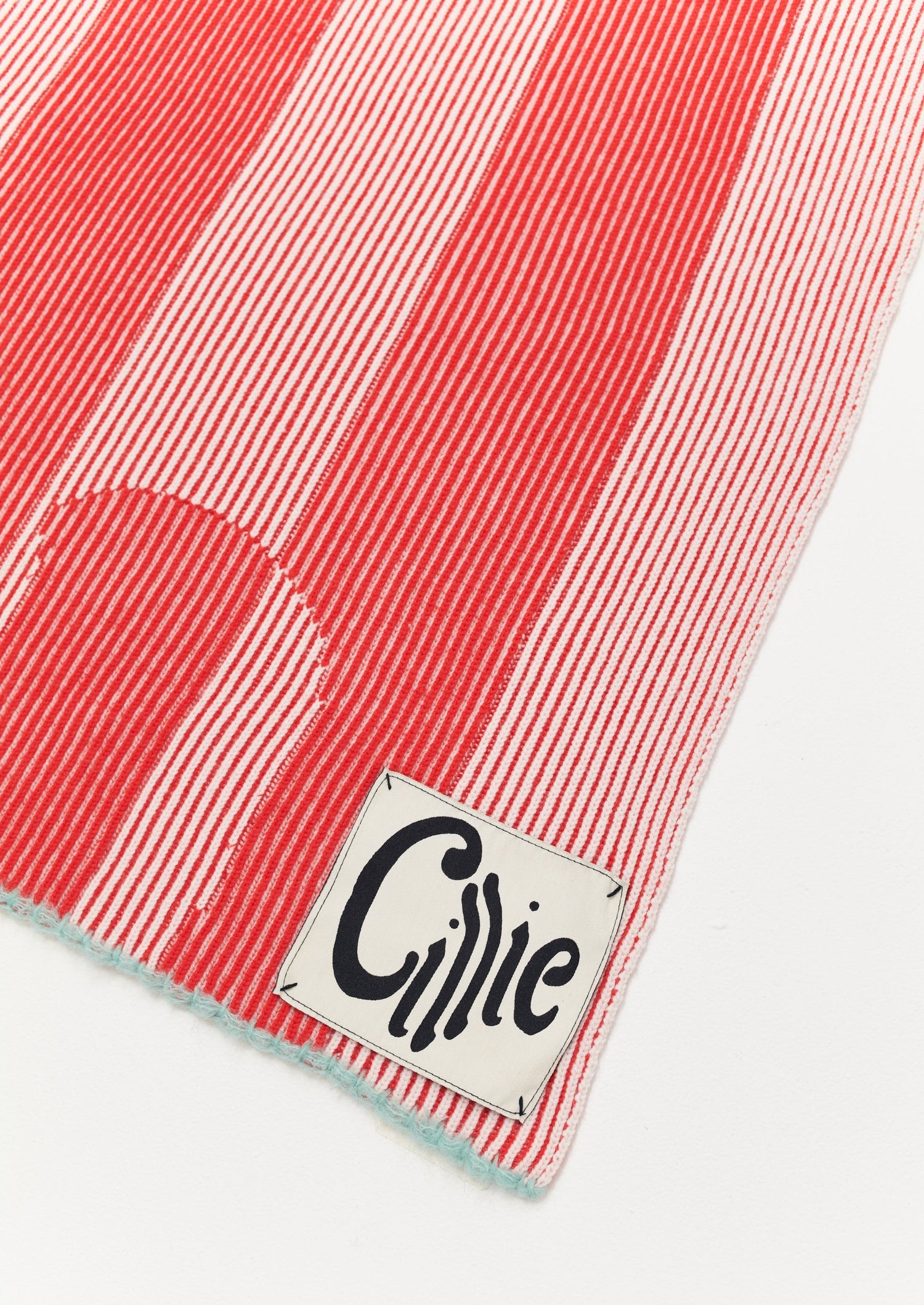Knitted Inverse Throw | Candy Cane