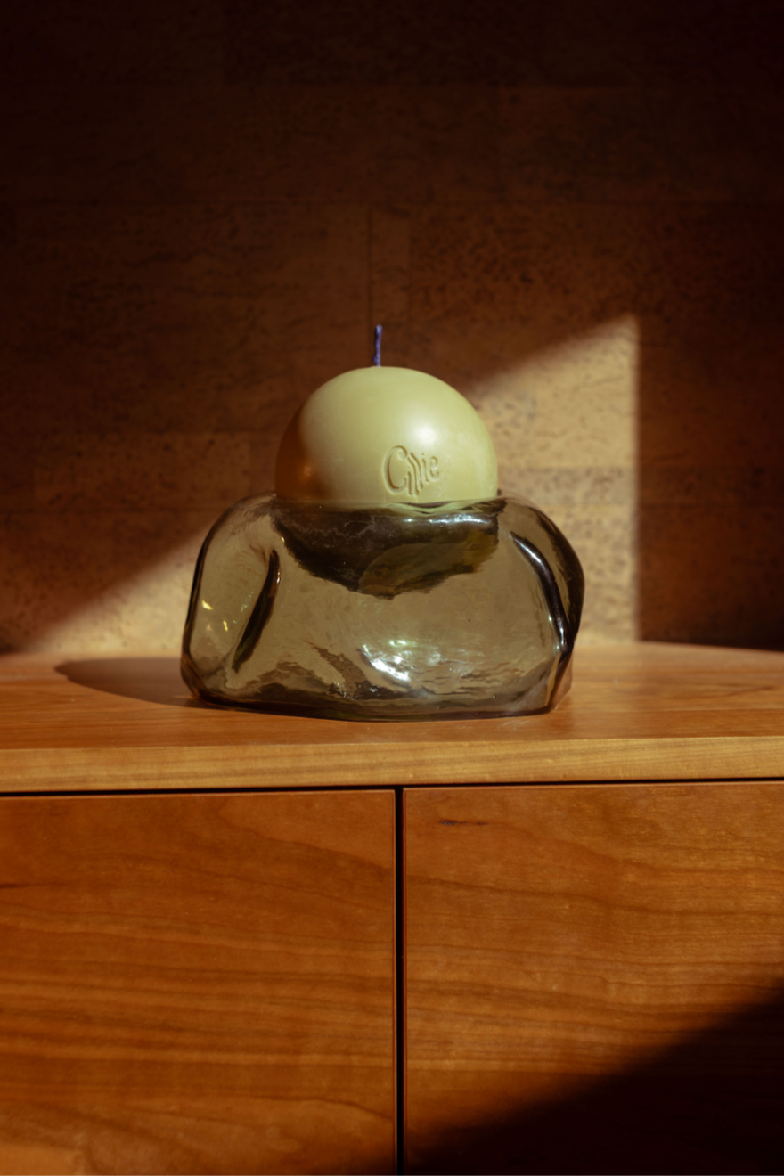 Large Scented Skivvy Candle | Vine
